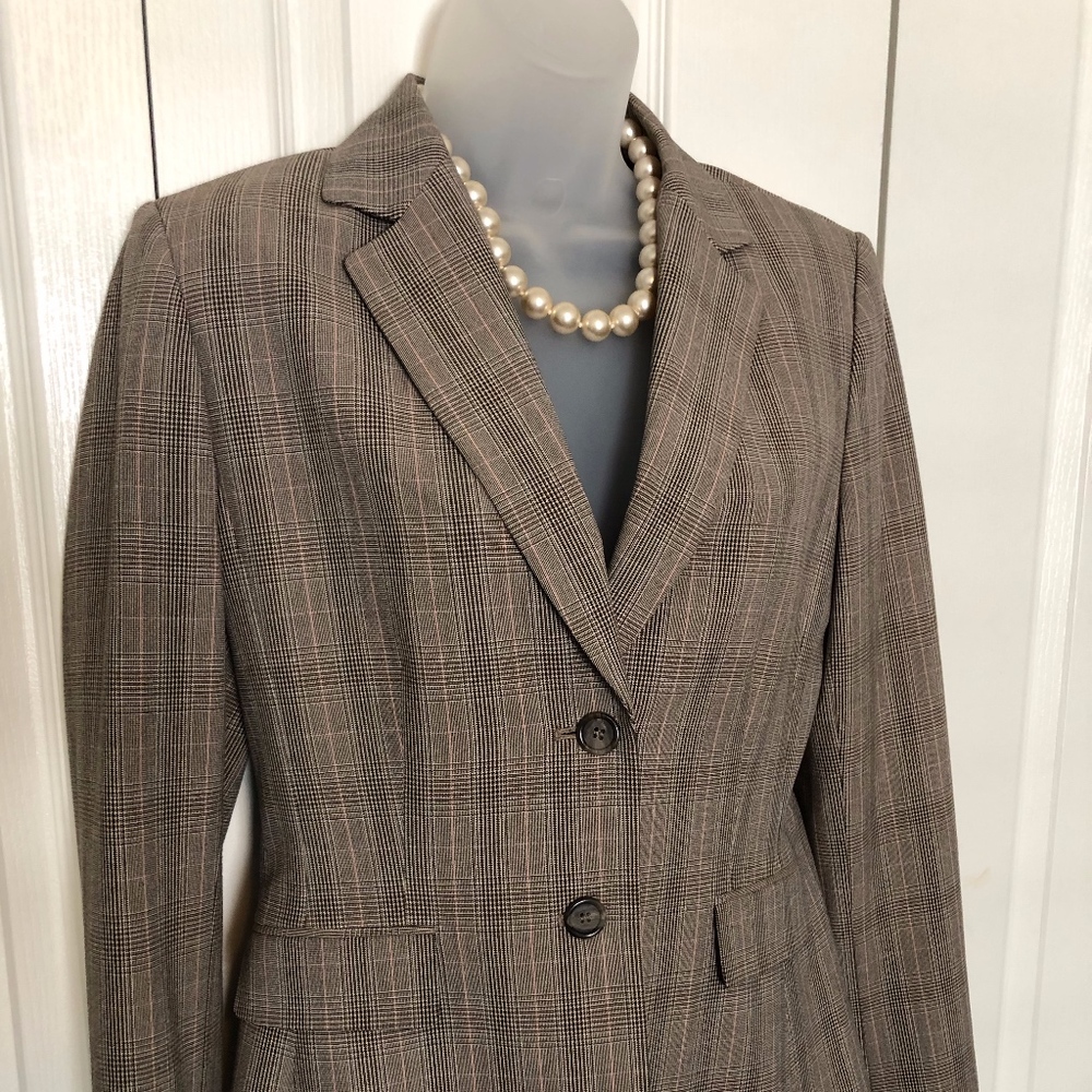 TAHARI / ARTHUR LEVINE BLAZER
